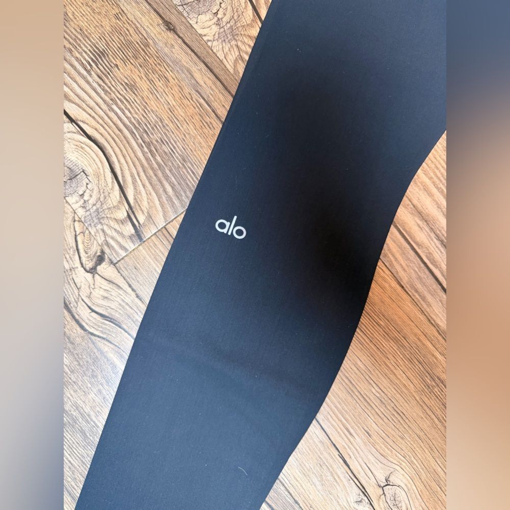 ALO Yoga Black Warrior Ripped Distressed High Rise Leggings | Women's M Stretch - Picture 6 of 10